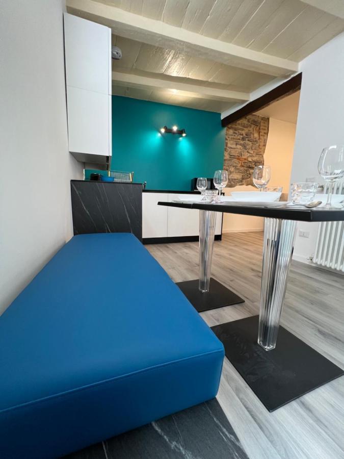 Blue Sapphire Como Cozy Flat In Center Of City Appartement Buitenkant foto