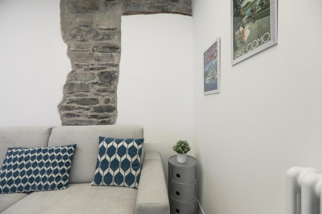 Blue Sapphire Como Cozy Flat In Center Of City Appartement Buitenkant foto