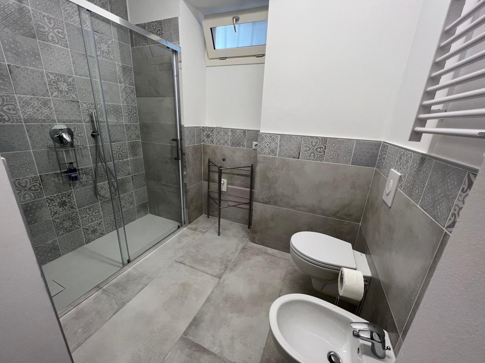 Blue Sapphire Como Cozy Flat In Center Of City Appartement Buitenkant foto