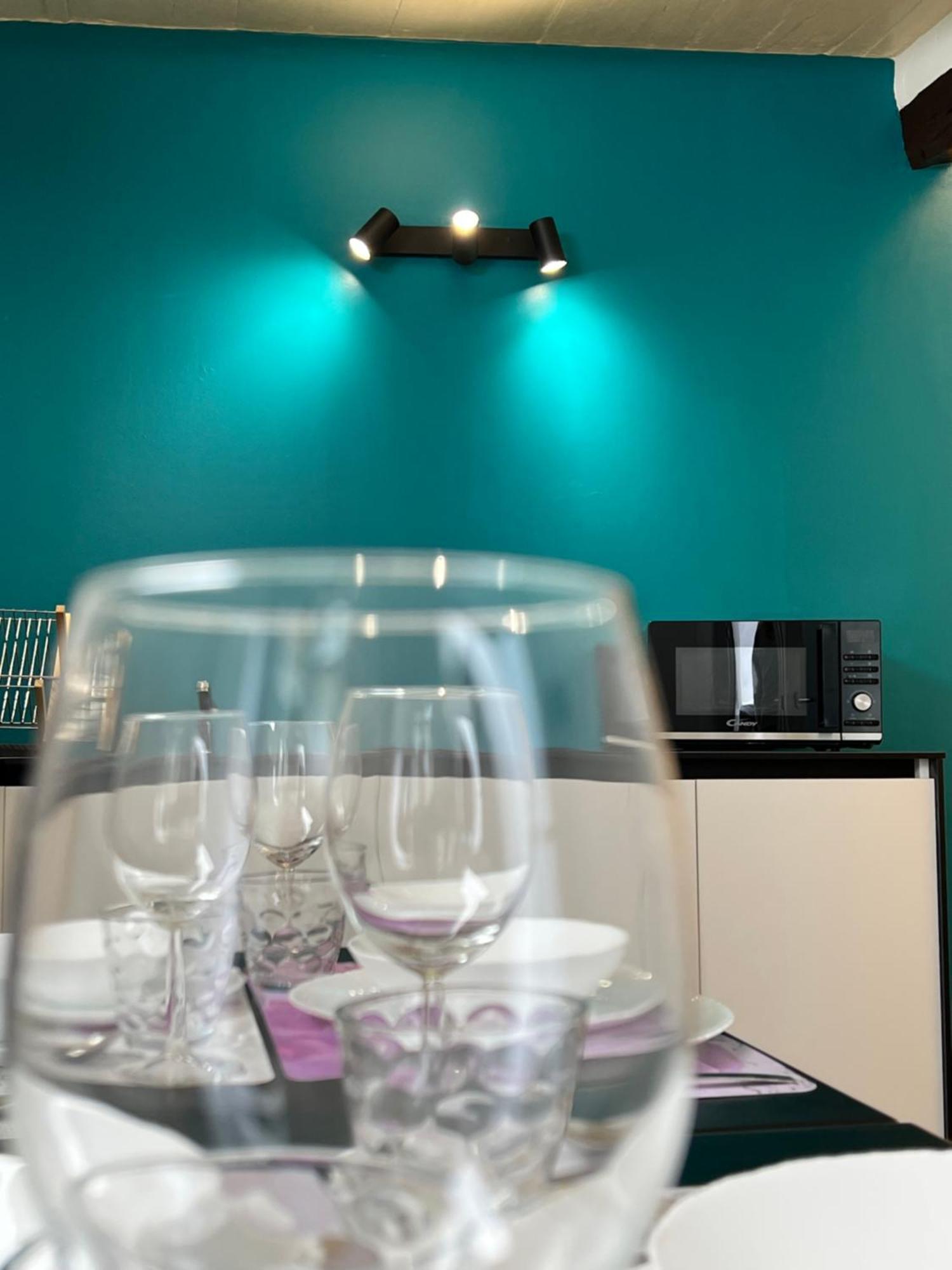 Blue Sapphire Como Cozy Flat In Center Of City Appartement Buitenkant foto
